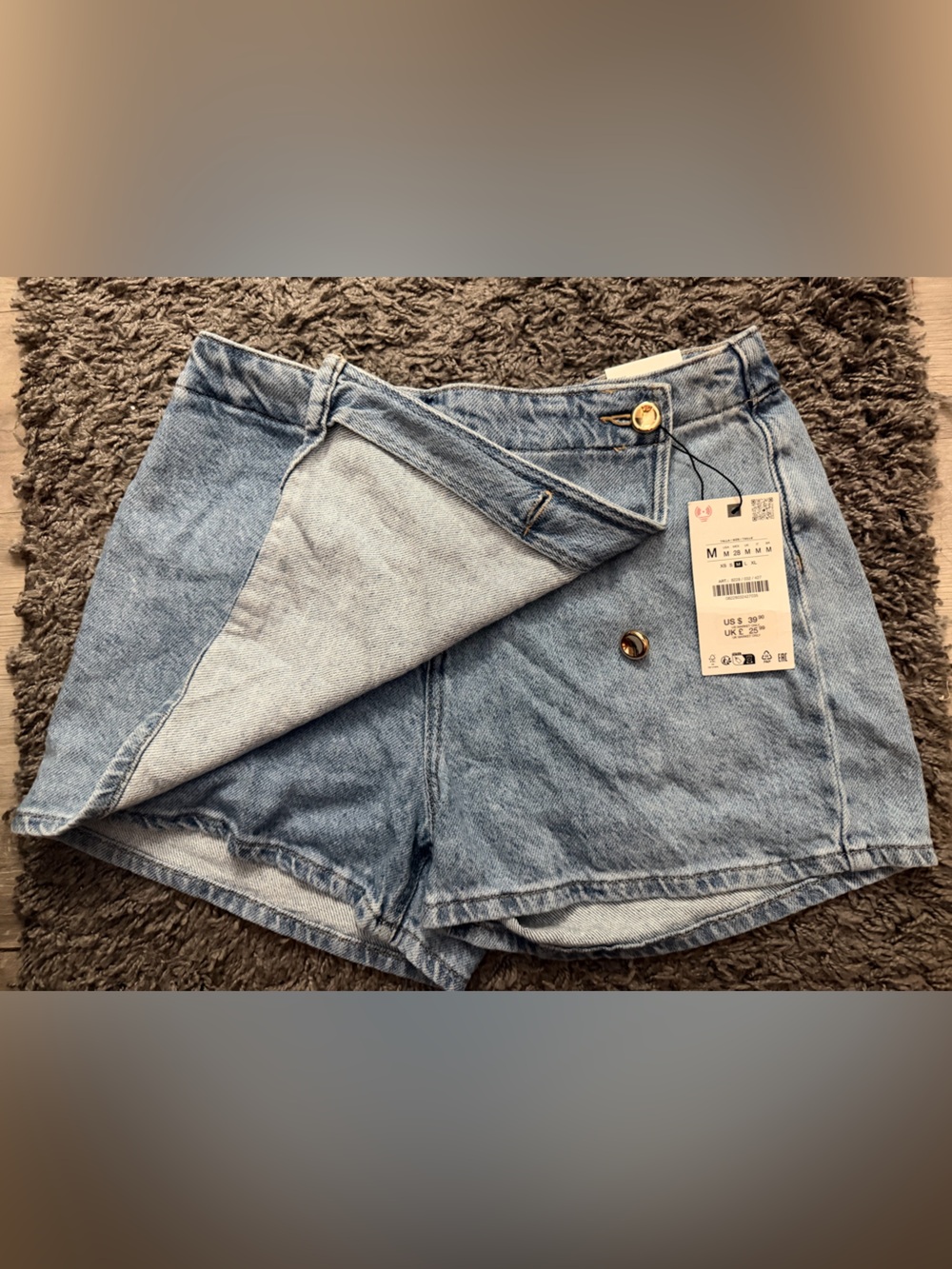 Zara Light Blue Denim Mini Skirt with Gold Buttons - Picture 3 of 6
